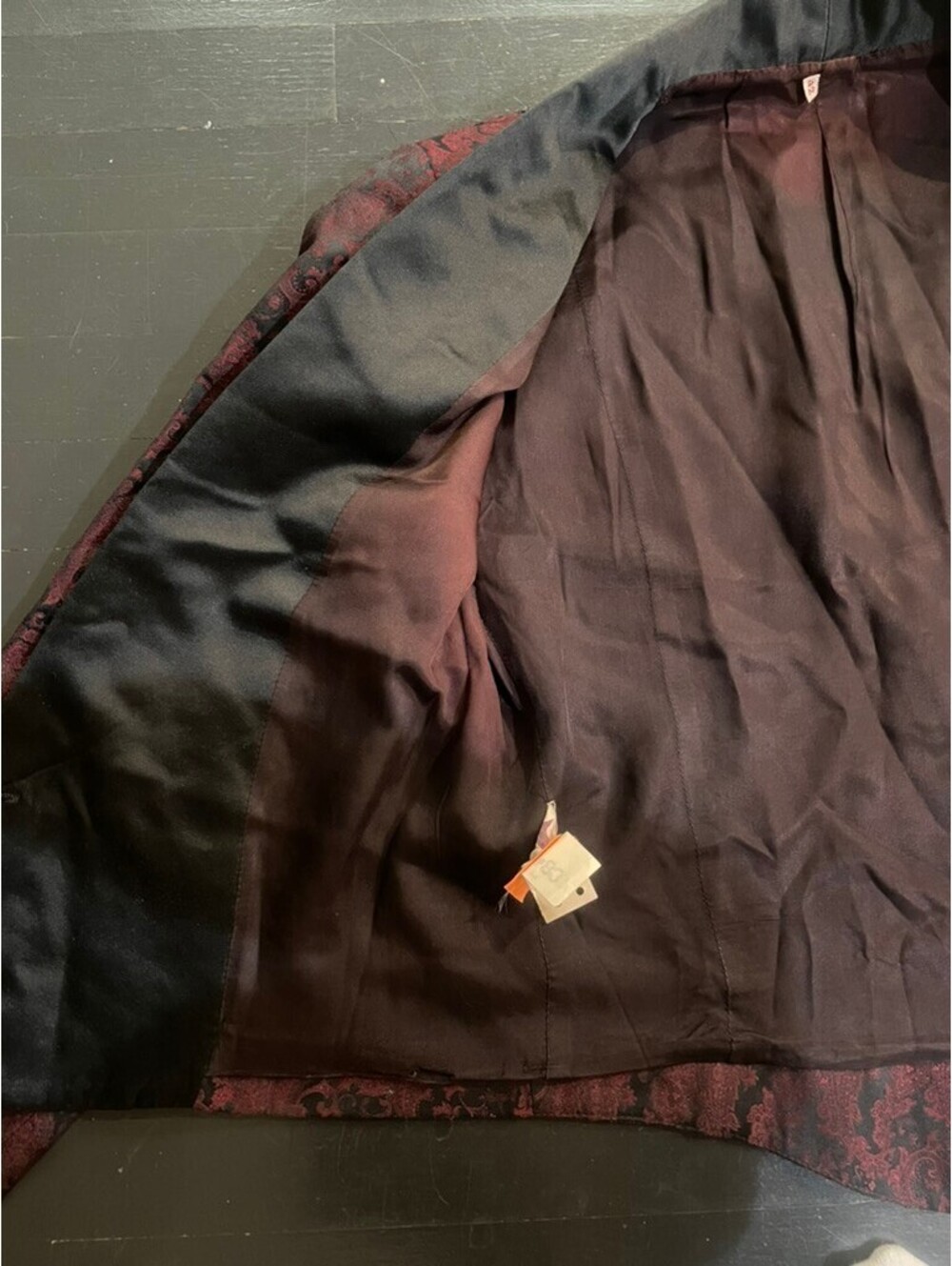 Vintage Burgundy Brocade Tuxedo Jacket High Fidelity Film 42 - Picture 9 of 12